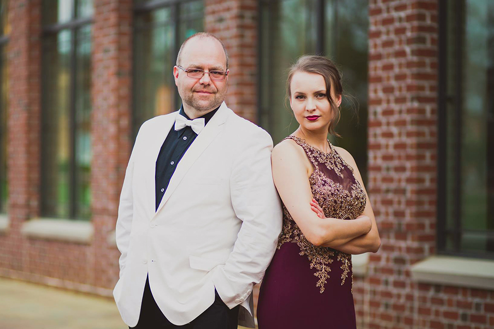 Karlinda Caldicott, harpist Nezhdanova-Placzek Duo